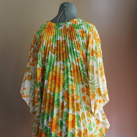 Vintage Greencastle Top - Picture 3 of 6